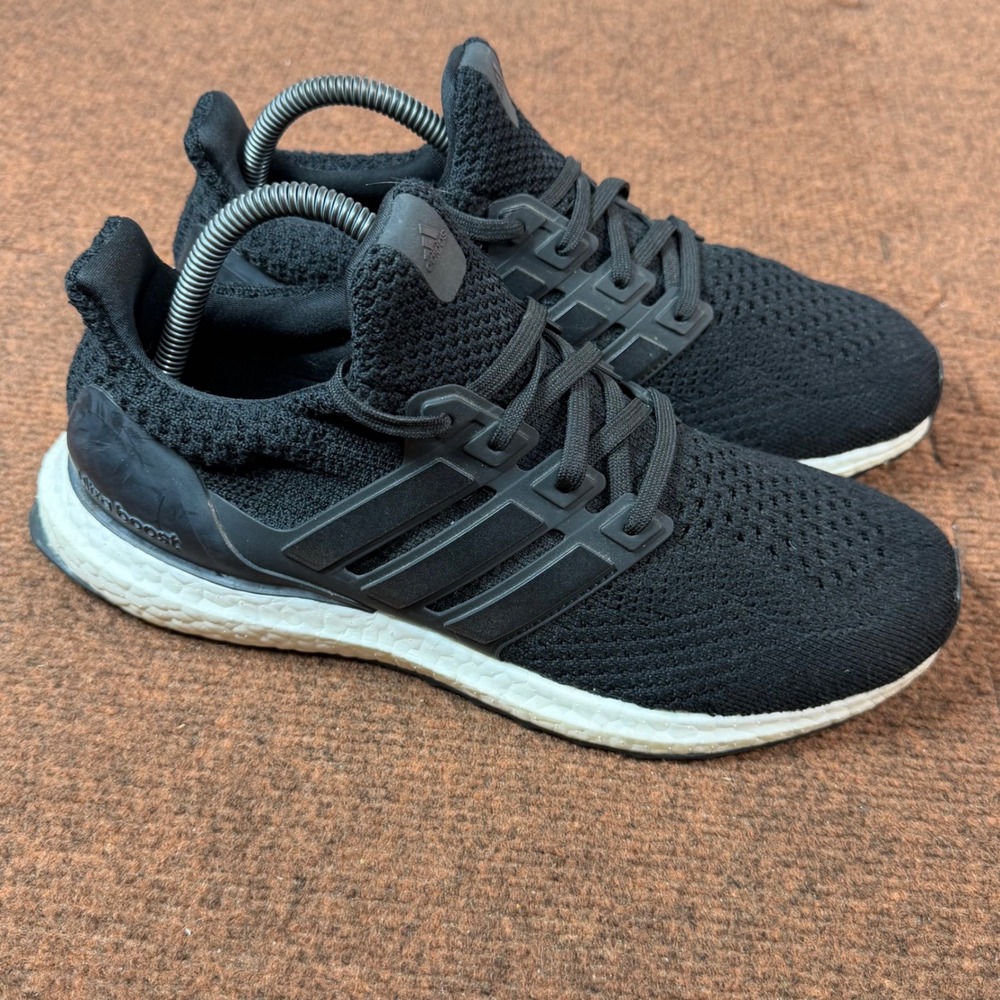 Adidas Ultraboost 5.0 DNA Mens Running Shoes Core Black Size 8.5 GV8744 Sneaker